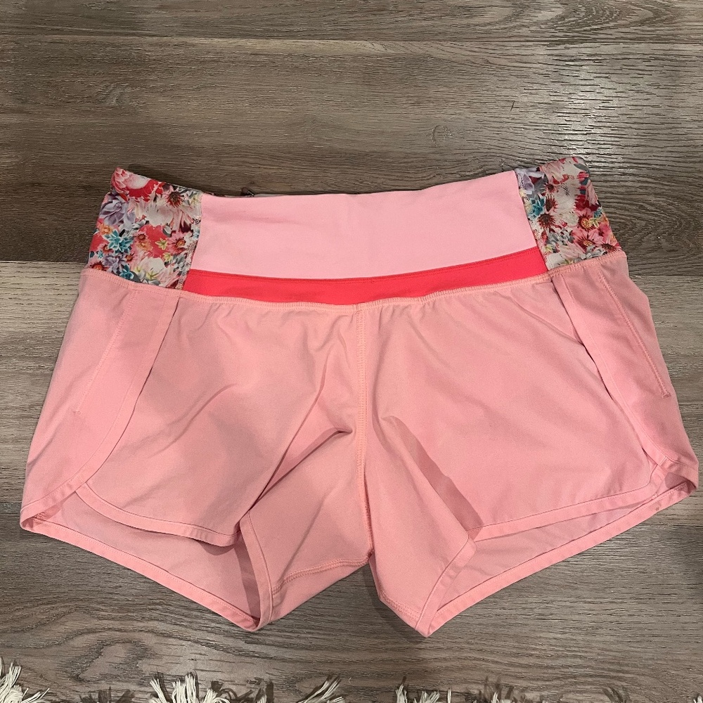 Lululemon shorts size 4